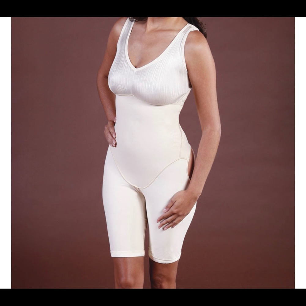 Sculptures Black Compression Garment